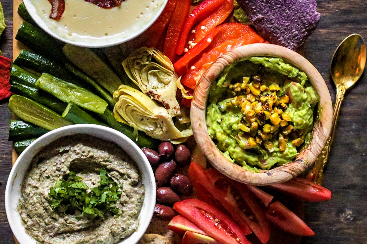 the ultimate chips n' dip party board