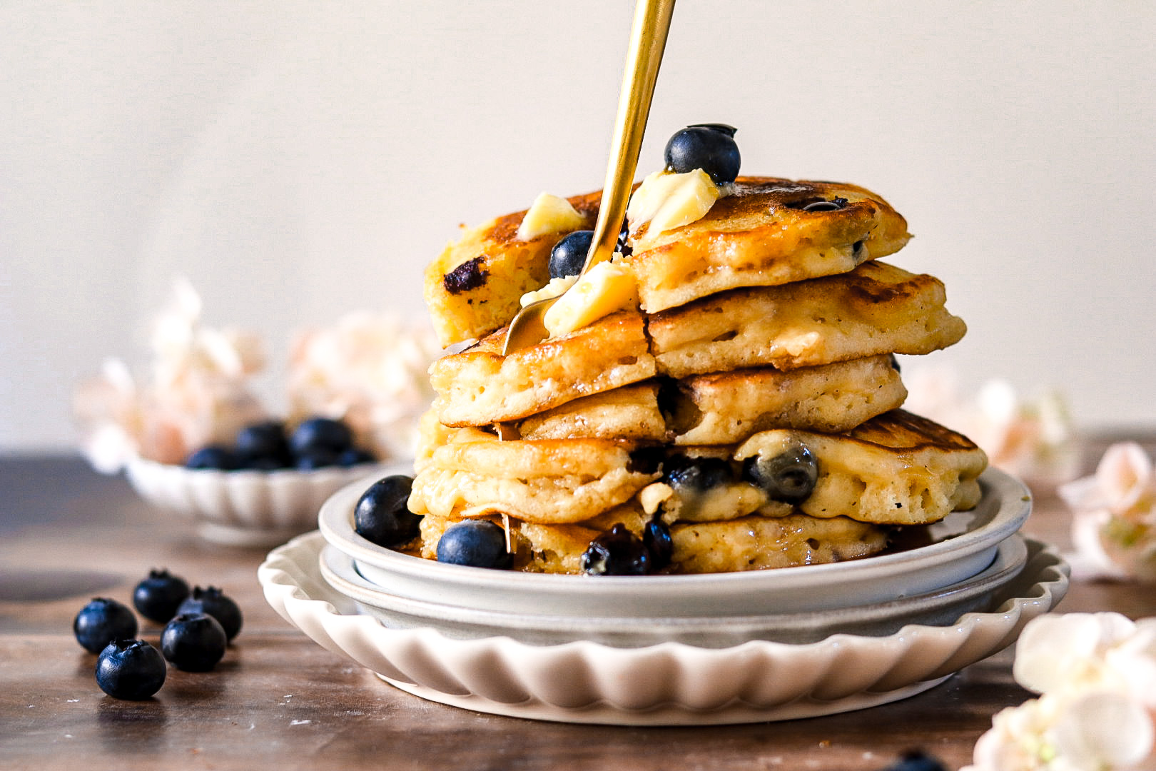 blueberry lemon curd pancakes