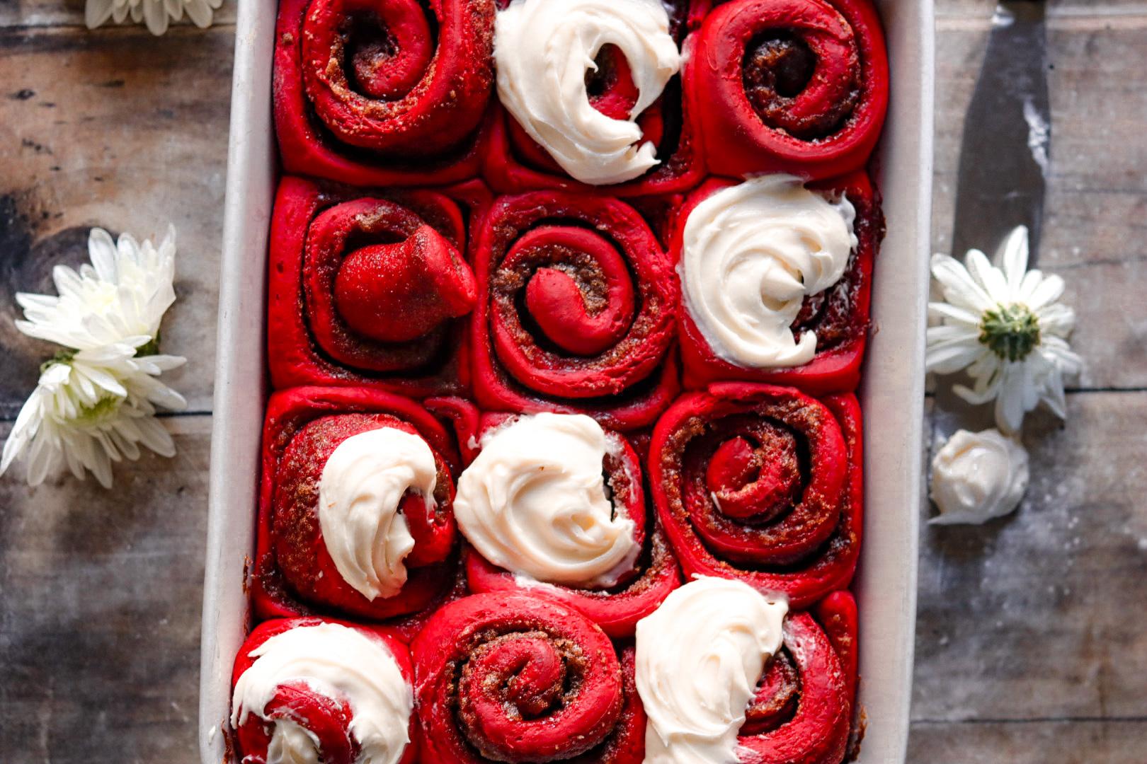 red velvet cinnamon rolls