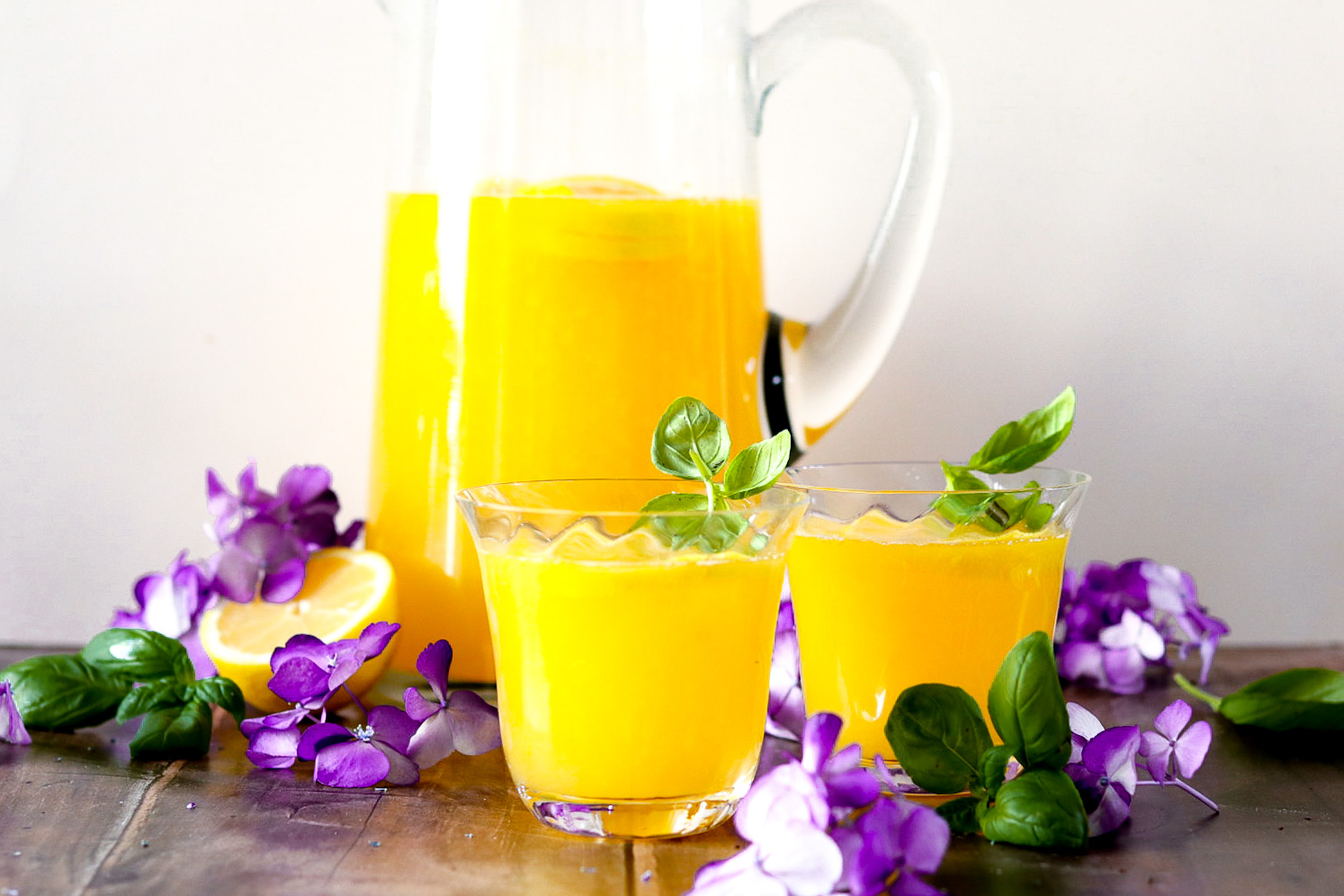 fresh mango lemonade