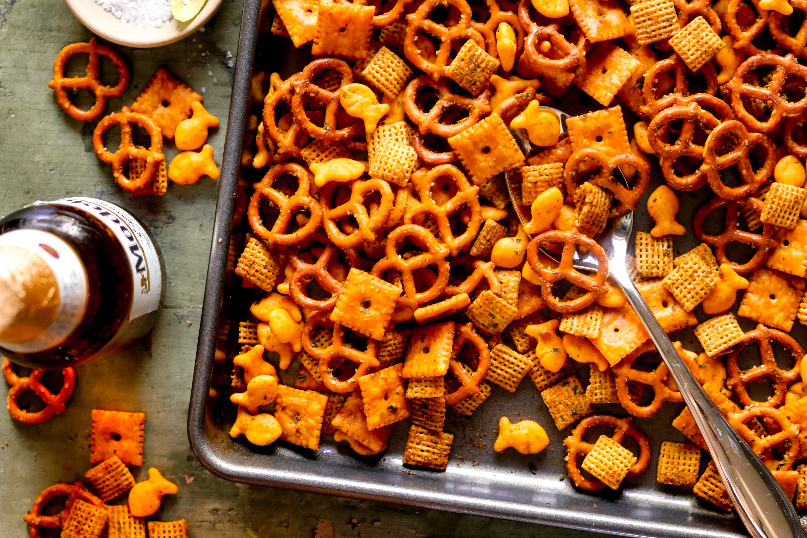old bay summer snack mix