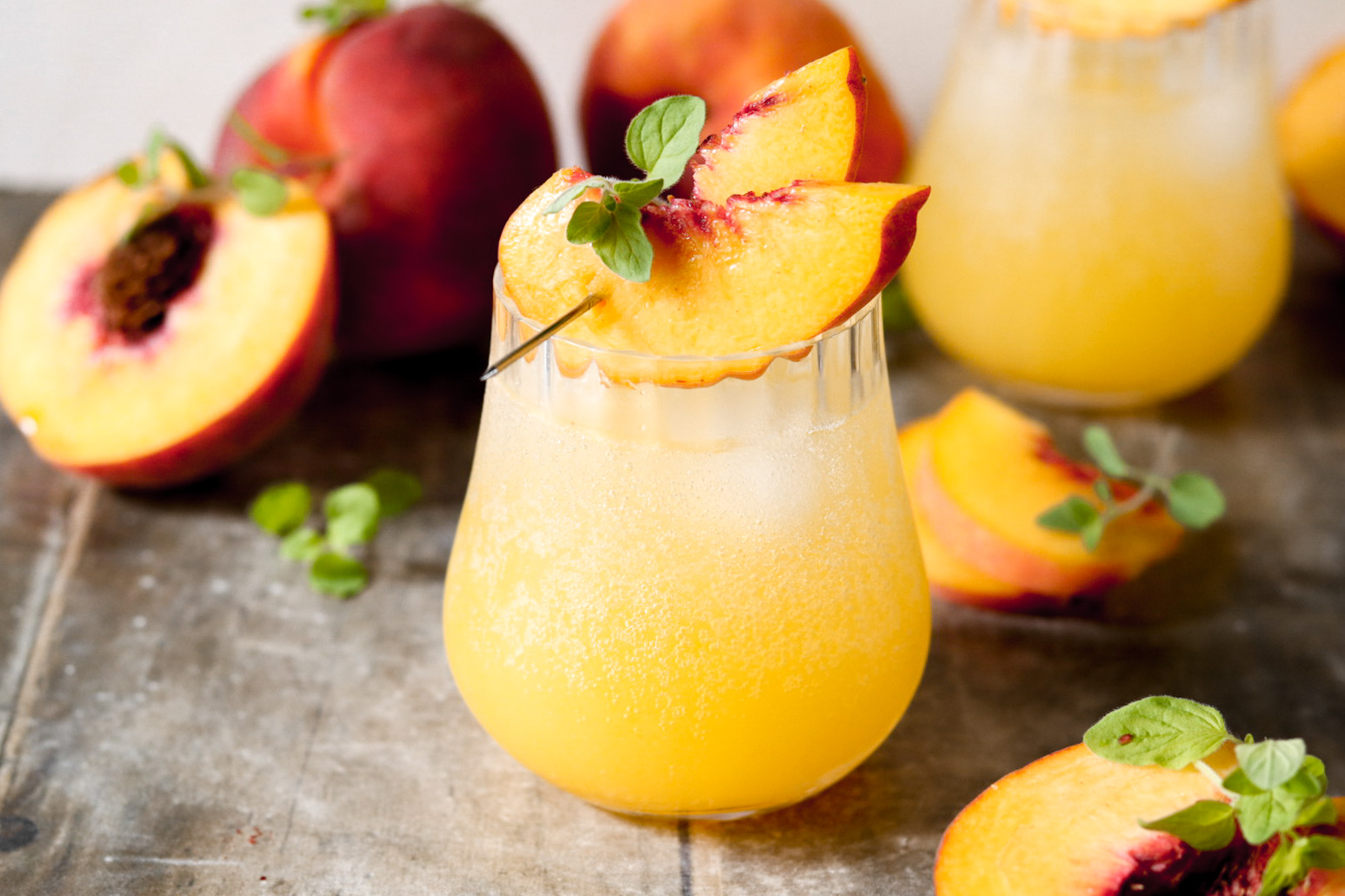 island peach rum spritz