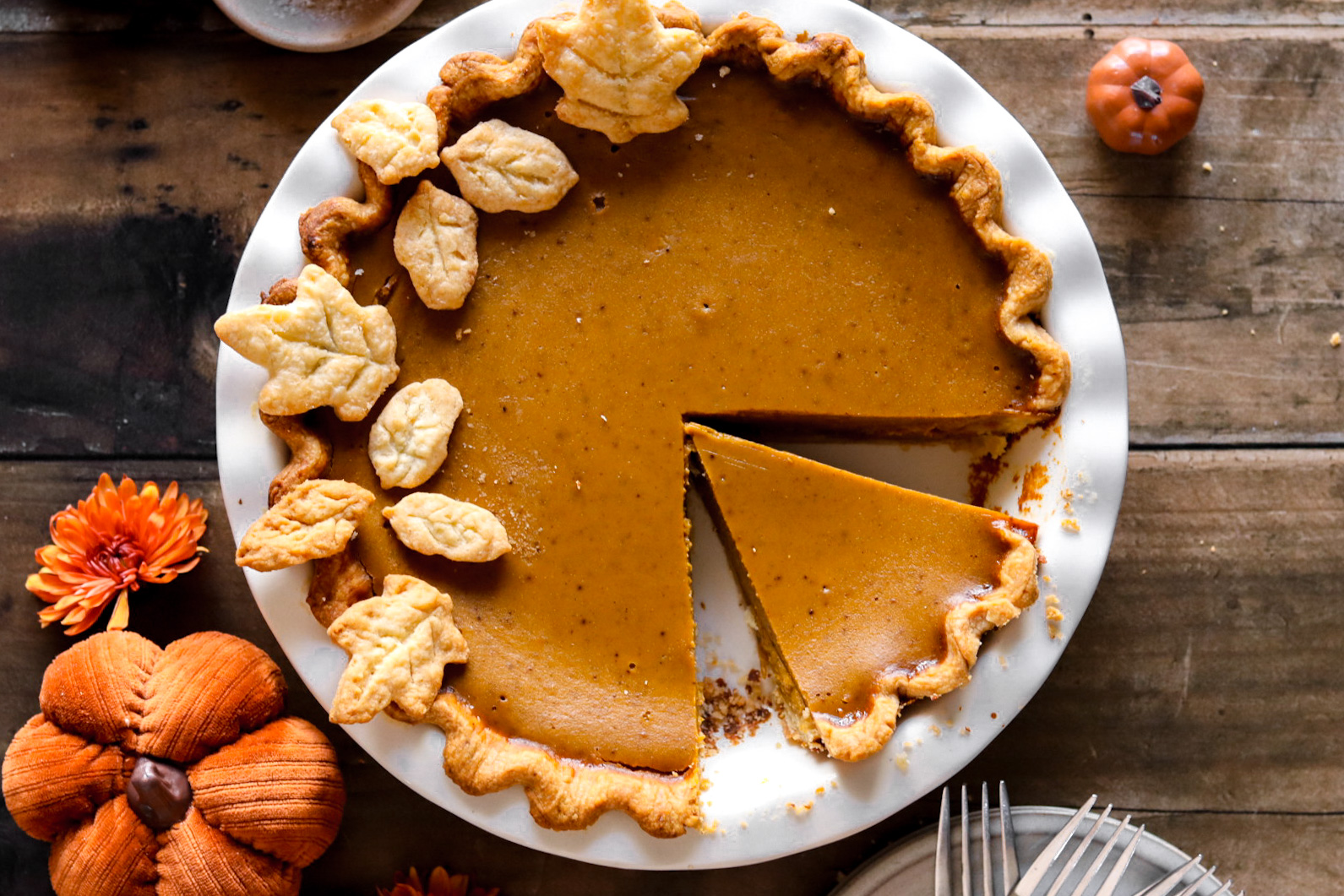 chai spiced pumpkin pie